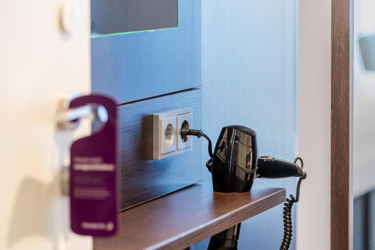 Premier Inn Stuttgart Airport Leinfelden-Echterdingen Bagian luar foto