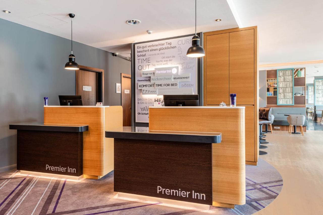 Premier Inn Stuttgart Airport Leinfelden-Echterdingen Bagian luar foto